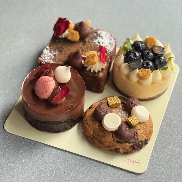 Assorted Box of 4 Desserts