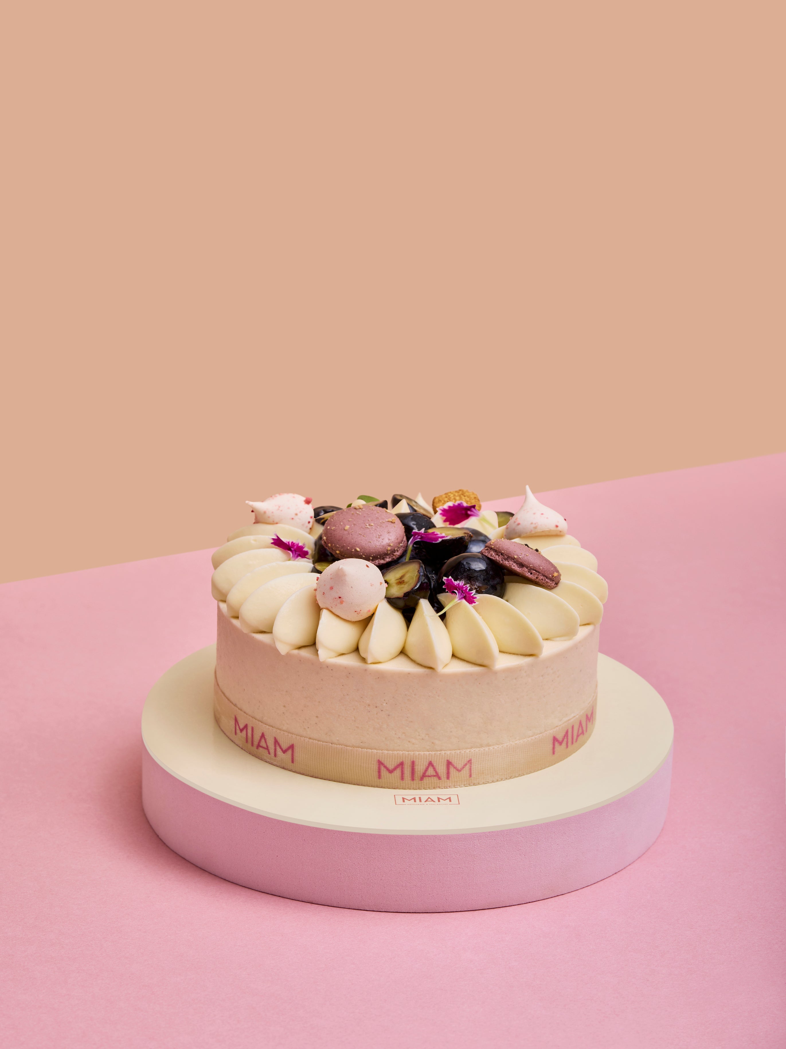 Fresh Blueberries & Vanilla Cake